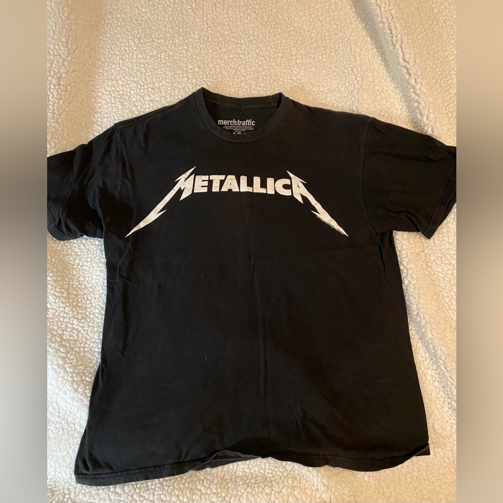 Merch Traffic Black Metallica Tee